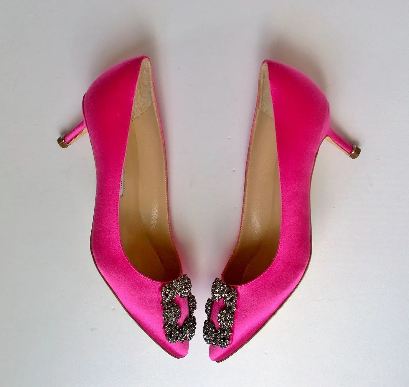 Manolo Blahnik Hangisi Pink Satin Rhinestone Heels  buckle court shoes 50