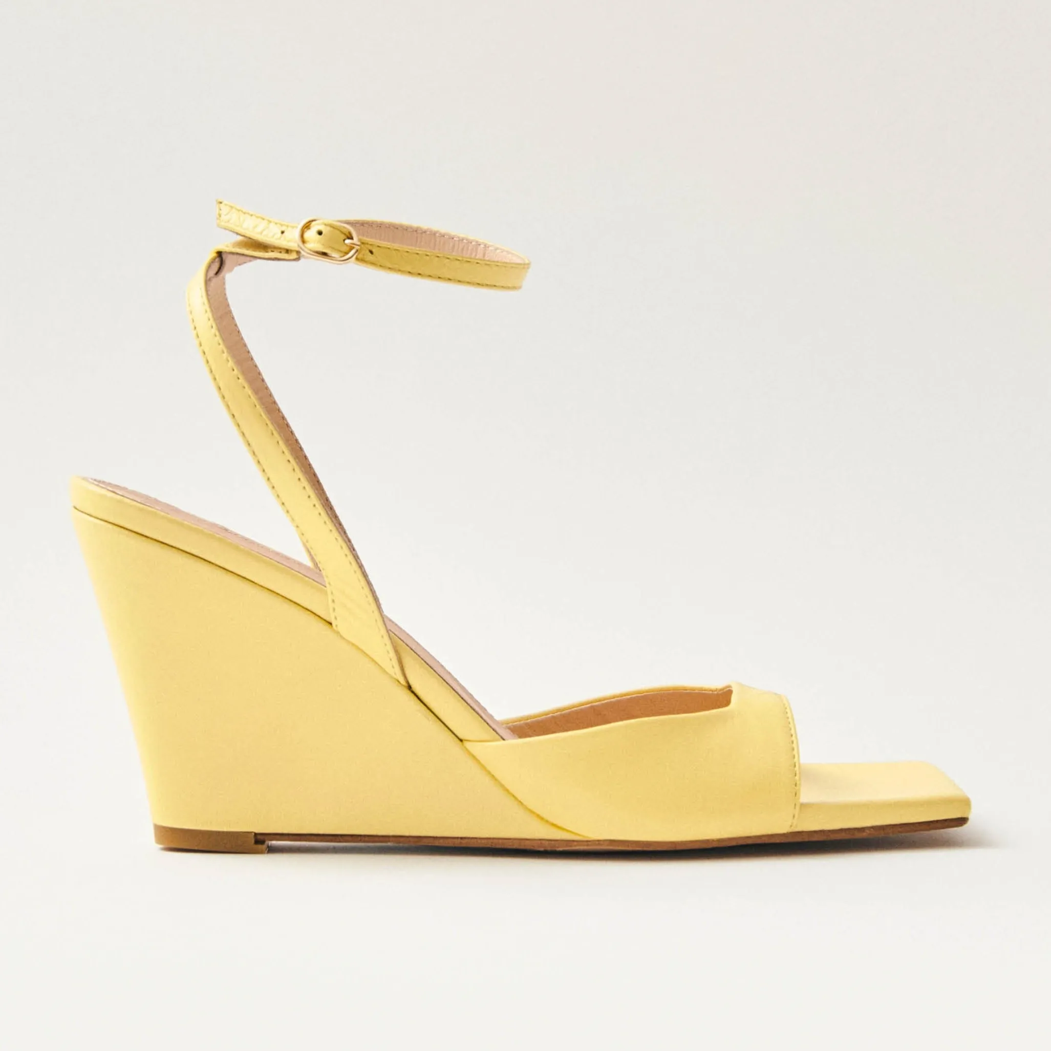 Riya Yellow Leather Sandals